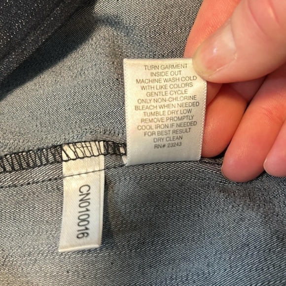 New York & Company Sexy Denim Pencil Skirt Size 8 - Picture 9 of 9